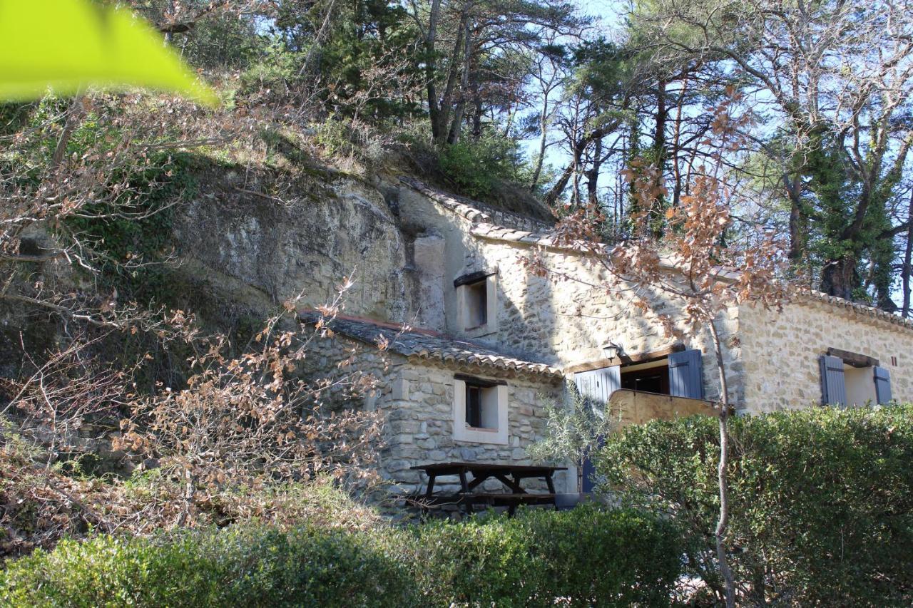Les Logis De Paban Bed & Breakfast Crestet Exterior photo